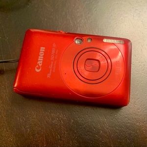 Cannon PowerShot SD780 IS Digital Elph camera.  Complete package!